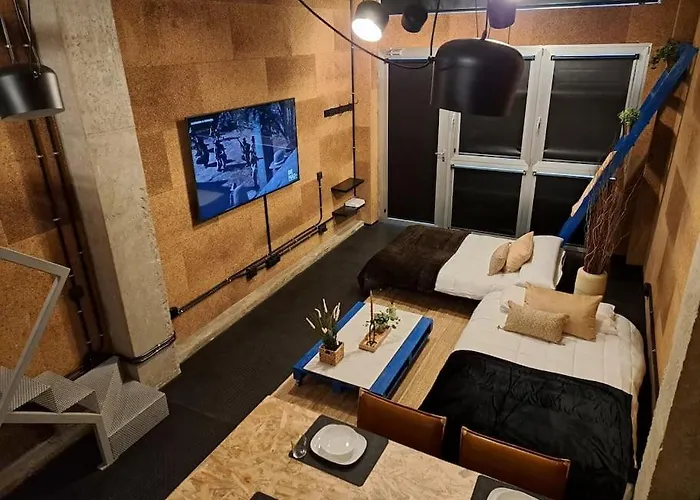 Vibescoruna - Loft Industrial Comercio 拉科鲁尼亚